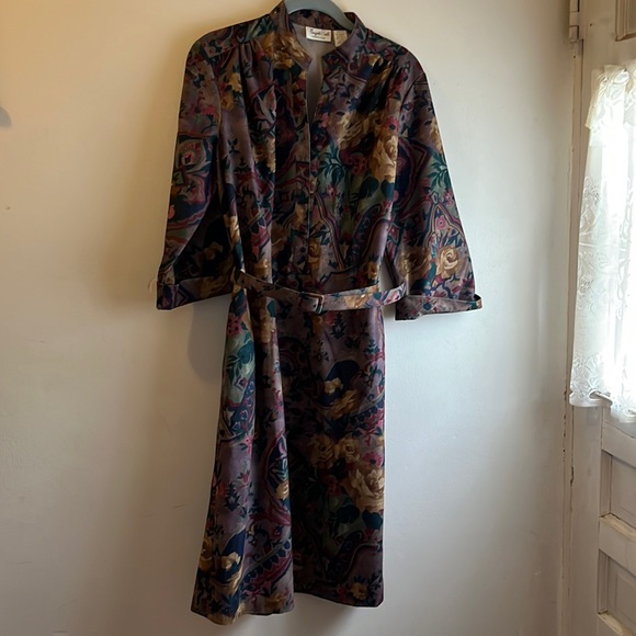 Vintage Margaret Smith floral dress with self-belt size 8 - Picture 1 of 4